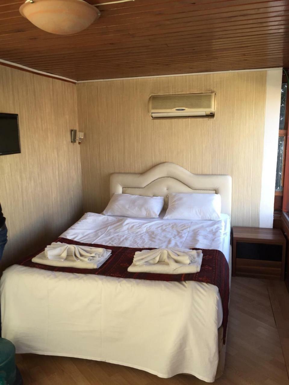 Divan Wooden Guesthouse Istanbul Exterior foto